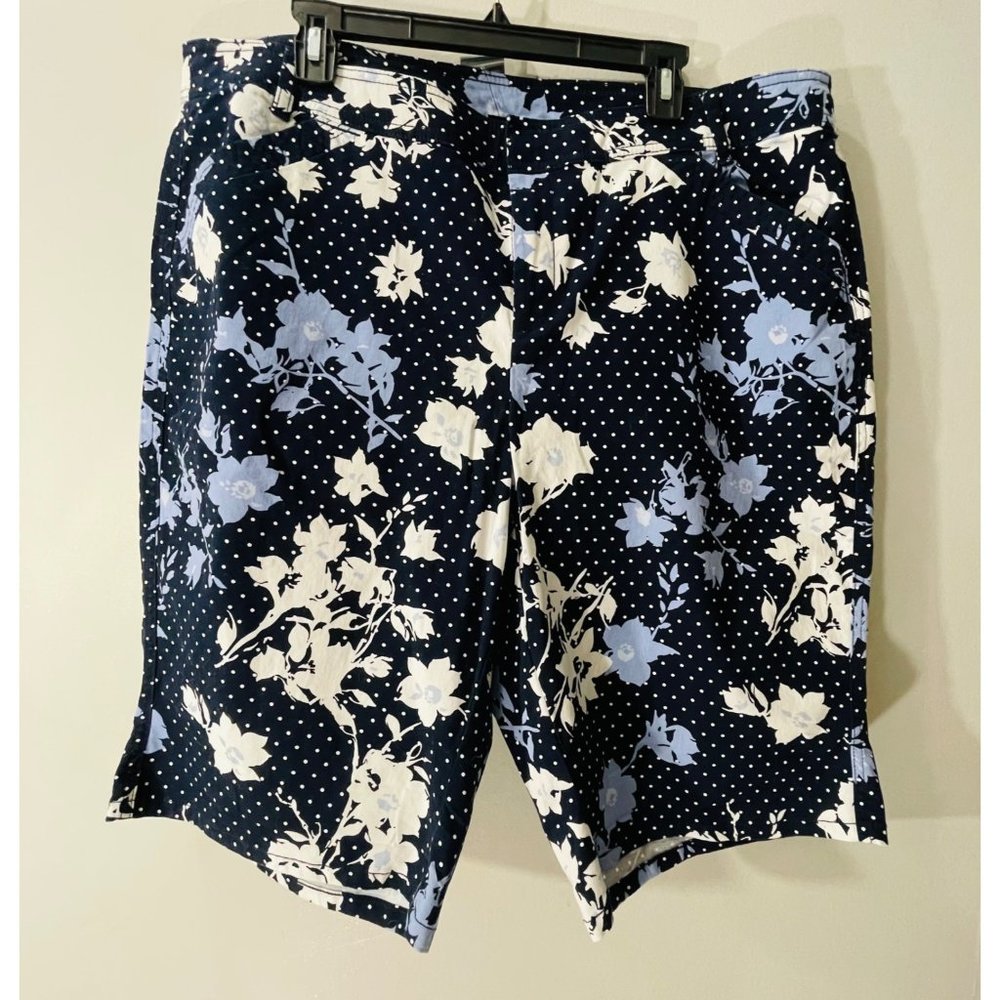 Lane Bryant Women's Blue Floral Polka Dot Bermuda Short Size 18w NWT